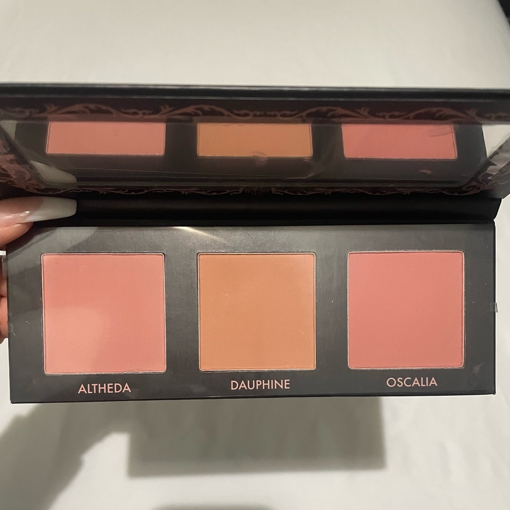 Love craft blush pallet